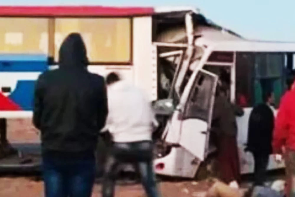 В Египте туристический автобус попал в ДТП Авария с туристическим автобусом в Египте